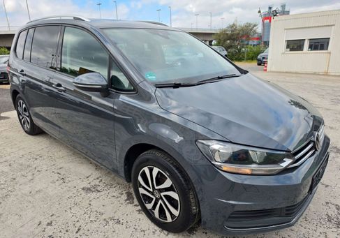Volkswagen Touran, 2022 3