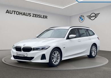 BMW 330, 2023