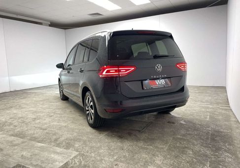 Volkswagen Touran, 2023 3