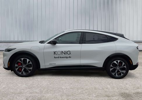 Ford Mustang Mach-E, 2022