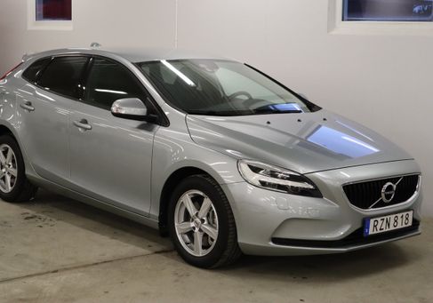 Volvo V40, 2018