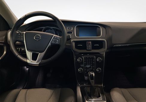 Volvo V40 Cross Country, 2018