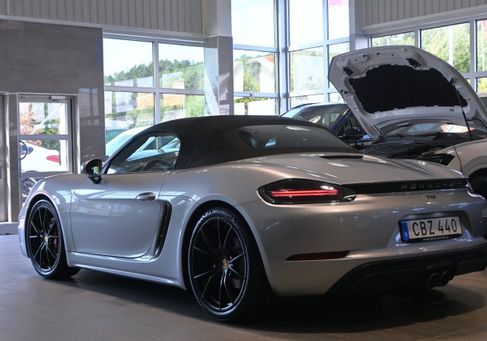 Porsche, 2018