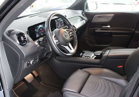 Mercedes-Benz GLB 180, 2023