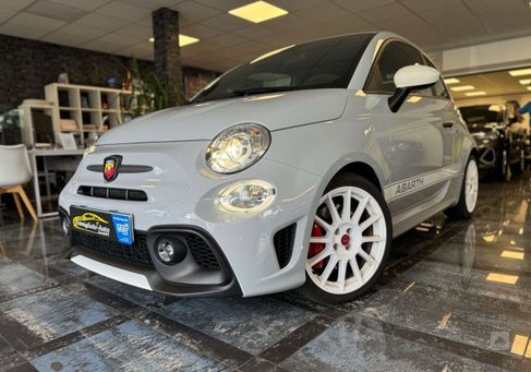 Abarth 695, 2022