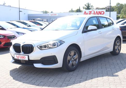 BMW 118, 2022