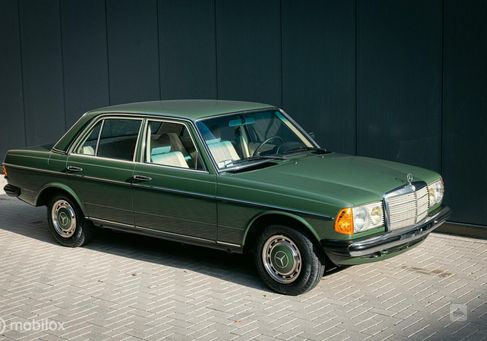 Mercedes-Benz 230, 1978