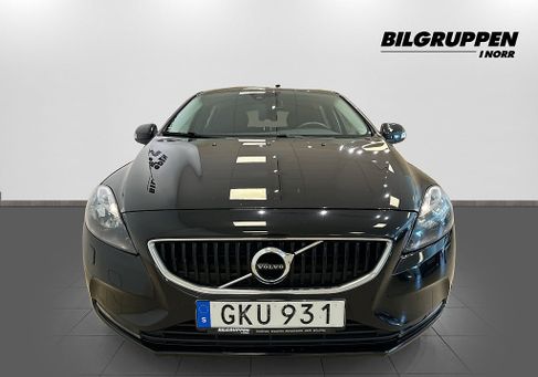 Volvo V40, 2018
