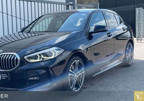 BMW 120, 2022