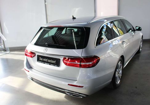 Mercedes-Benz E 220, 2018 3