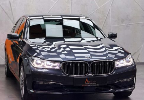 BMW 730, 2017
