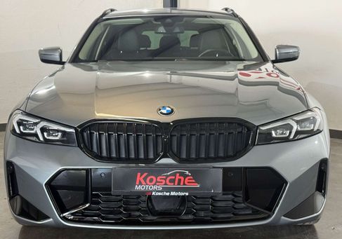BMW 330, 2022