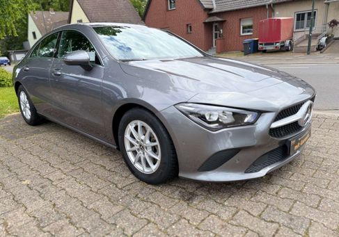 Mercedes-Benz CLA 180, 2021