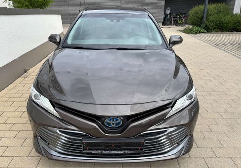 Toyota Camry, 2020