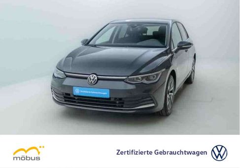 Volkswagen Golf, 2022