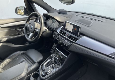 BMW 225 Active Tourer, 2018