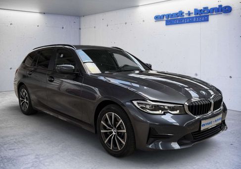 BMW 330, 2020