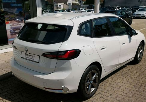 BMW 218, 2022 3