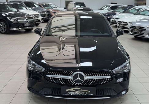 Mercedes-Benz CLA 220, 2022