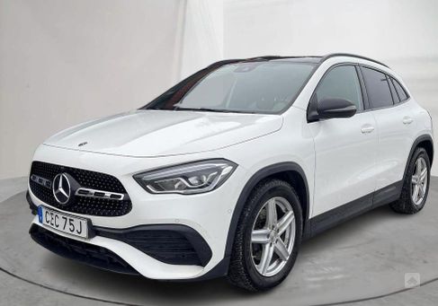 Mercedes-Benz GLA 220, 2021