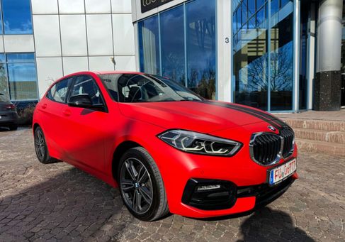 BMW 118, 2021