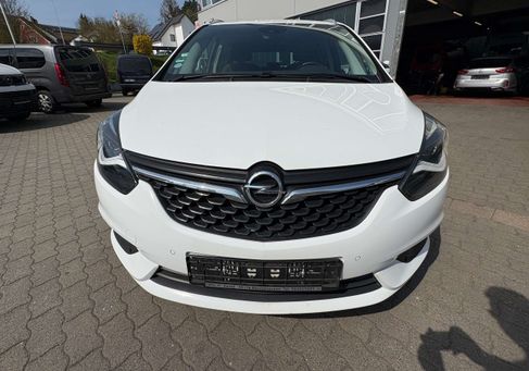 Opel Zafira, 2018