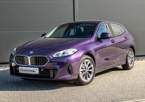 BMW 120, 2025 2
