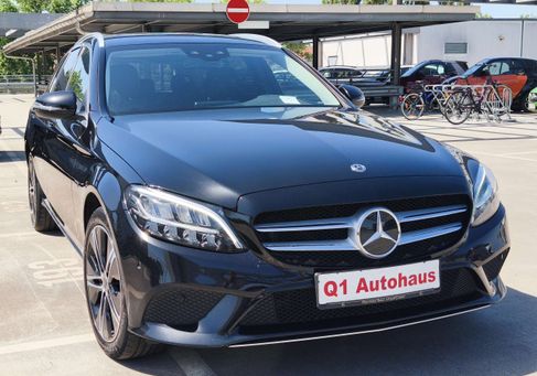 Mercedes-Benz C 300, 2021