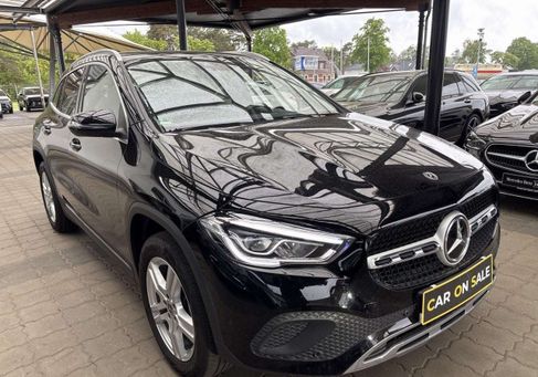 Mercedes-Benz GLA 180, 2022