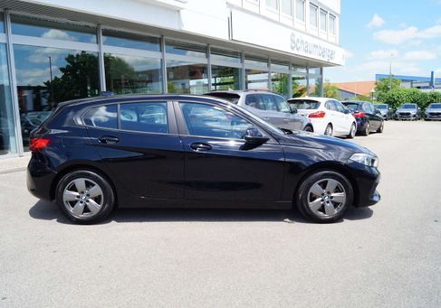 BMW 118, 2021