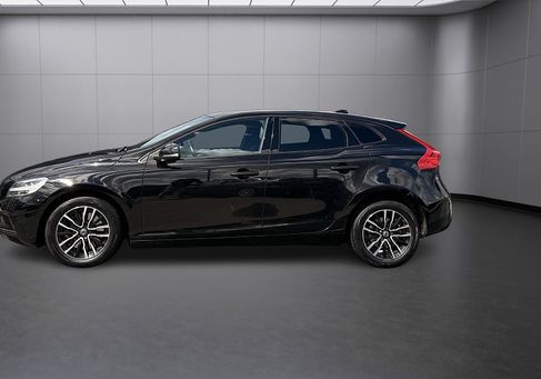 Volvo V40, 2017