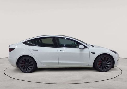 Tesla Model 3, 2022 3
