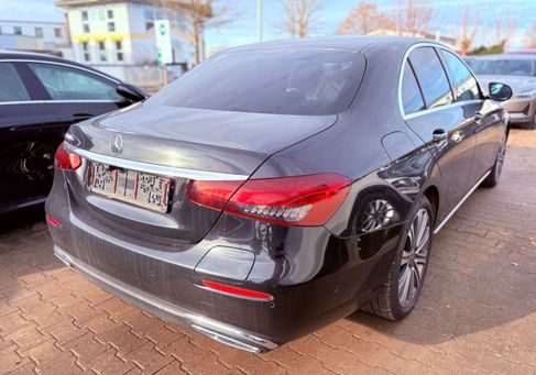Mercedes-Benz E 300, 2021