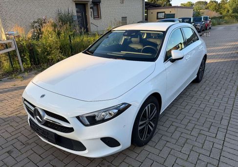 Mercedes-Benz A 200, 2021