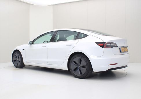 Tesla Model 3, 2020