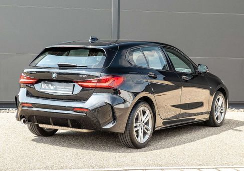 BMW 118, 2022