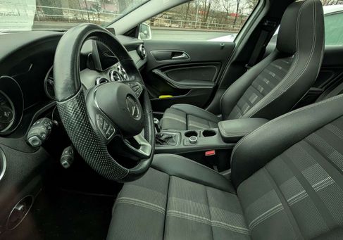 Mercedes-Benz GLA 180, 2019