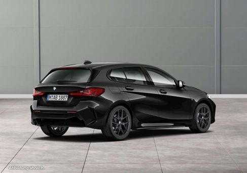 BMW 118, 2022 2