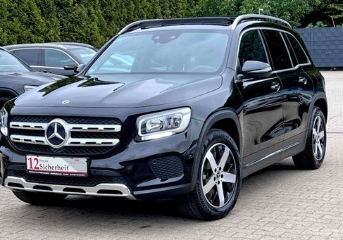 Mercedes-Benz GLB 200, 2022