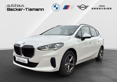 BMW 220, 2025