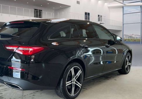 Mercedes-Benz CLA 180, 2022 3