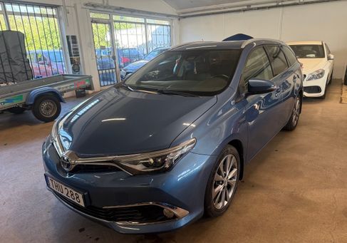 Toyota Auris Touring Sports, 2017