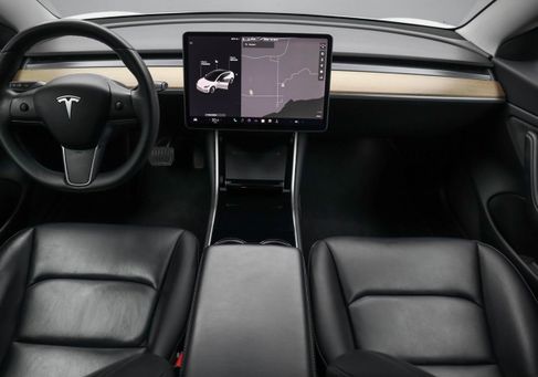 Tesla Model 3, 2020 2