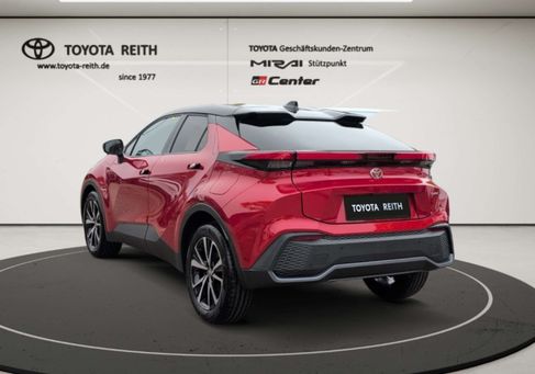 Toyota C-HR, 2025 3