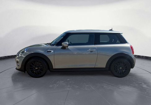 MINI ONE, 2020