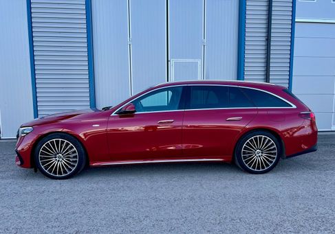 Mercedes-Benz E 300, 2025