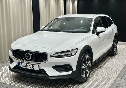 Volvo V60 Cross Country, 2021