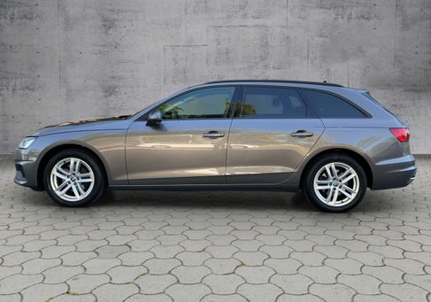 Audi A4, 2021