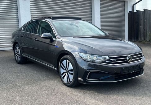 Volkswagen Passat, 2021