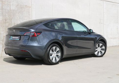 Tesla, 2023 3